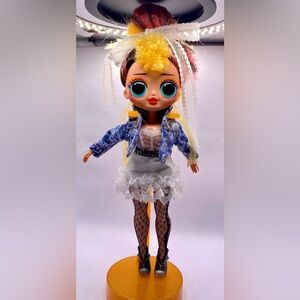 Lol Surprise OMG Remix Pop BB doll Bride Lace Outfit Pink Yellow Highlights MGA